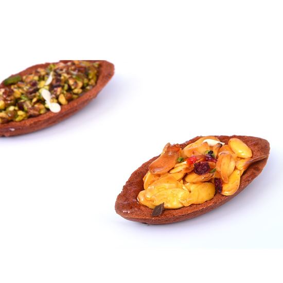 تصویر شیرینی فرانتینه مغزدار قایقی